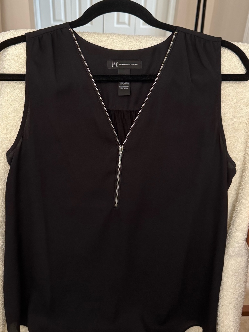 INC Sleeveless Black Zip-Front Top Size Medium